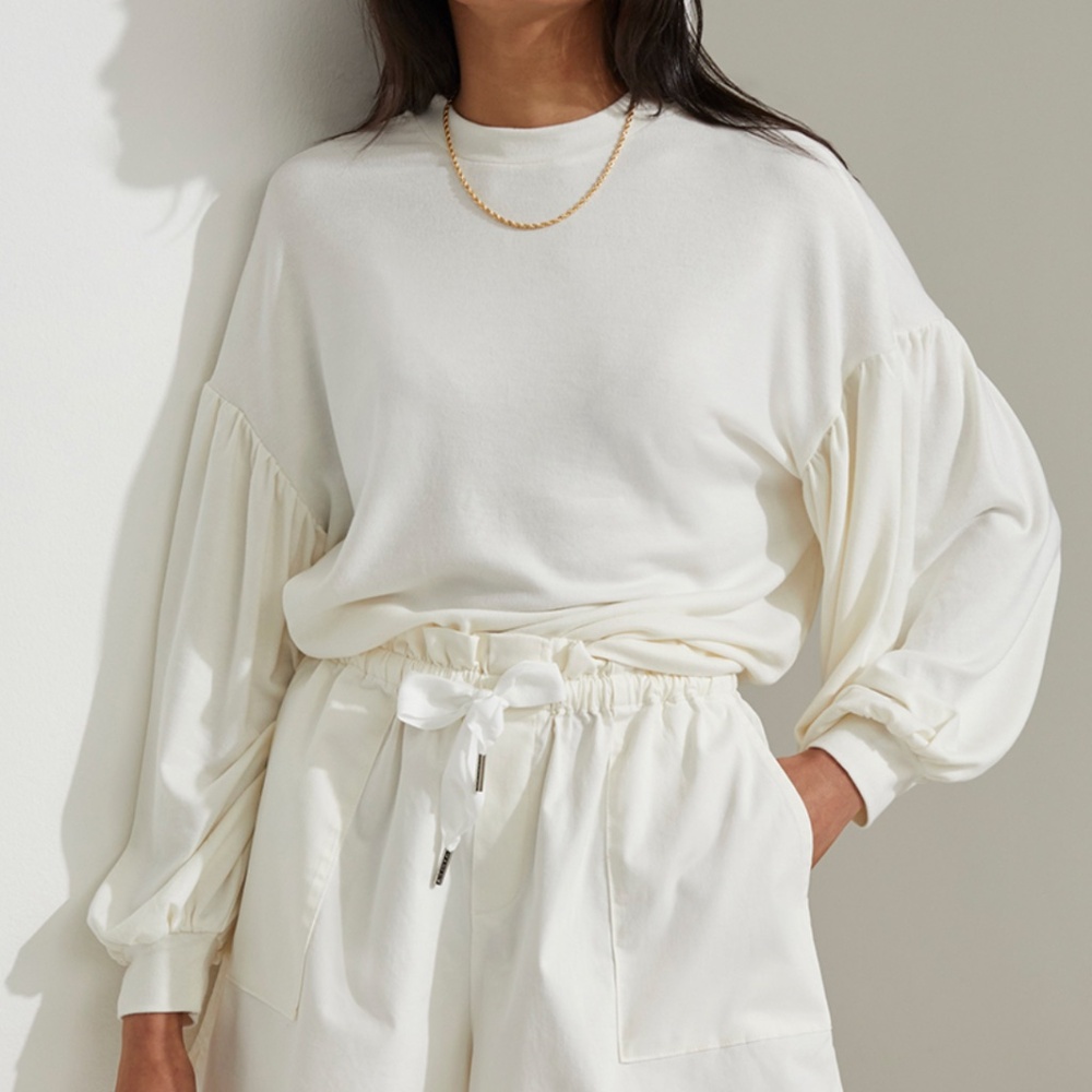 Varley Brannon Sweat Top in color Egret Size S Soft